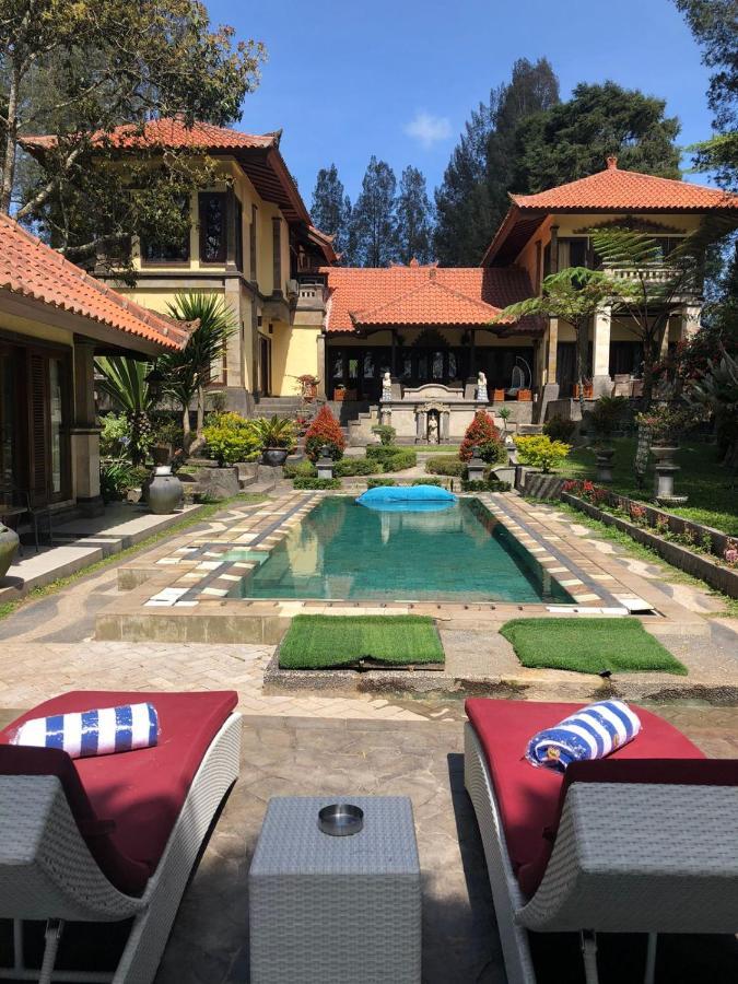 Balinese Villa In Берастаги Экстерьер фото